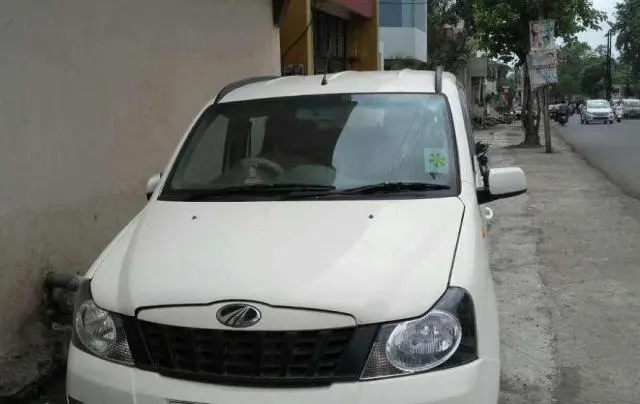 Mahindra Quanto C6 2013