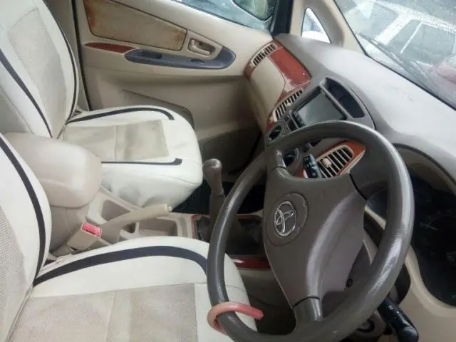 Toyota Innova 2.5 G 2008