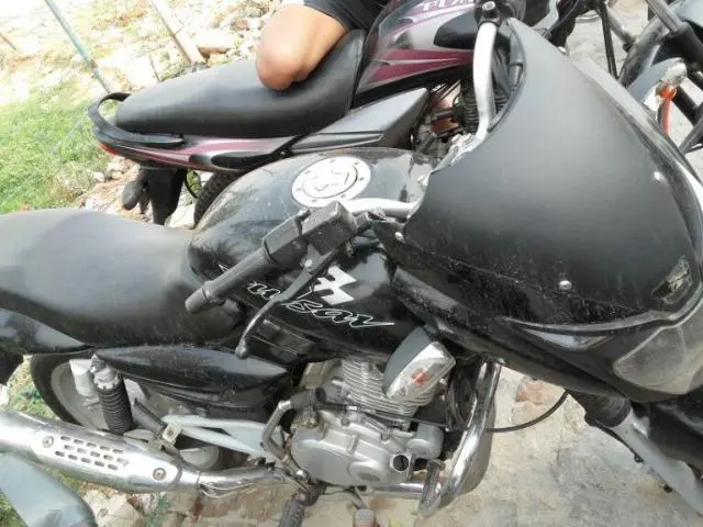 Bajaj Pulsar 150cc 2005