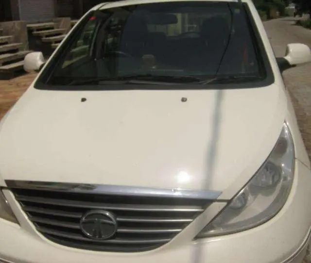 Tata Indica Vista Quadrajet 90 VX 2013