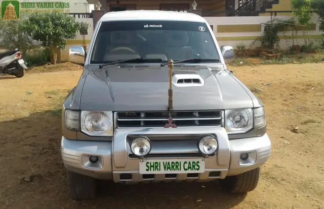Mitsubishi Pajero SFX 2.8 2009