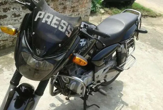Bajaj Pulsar 150cc 2006
