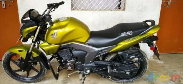 Honda CB Hornet 160R 162.71cc 2015
