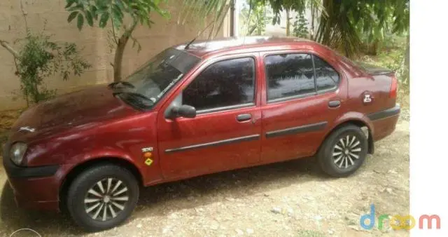 Ford Ikon 1.3 Flair 2004