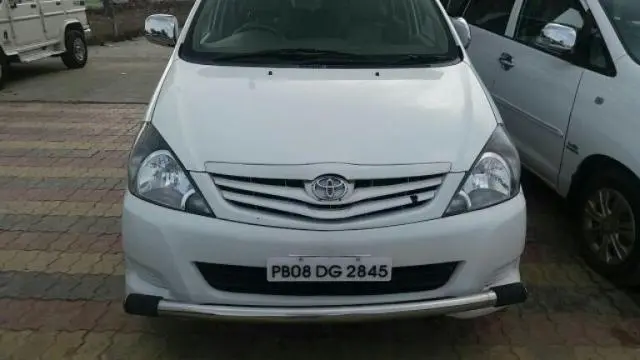 Toyota Innova 2.5 G4 7 STR 2010
