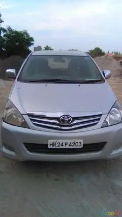 Toyota Innova 2.5 V 2011