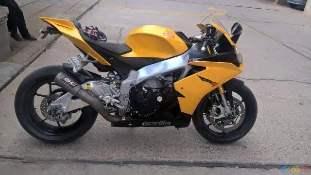 Aprilia RSV4 R APRC ABS 1000cc 2013