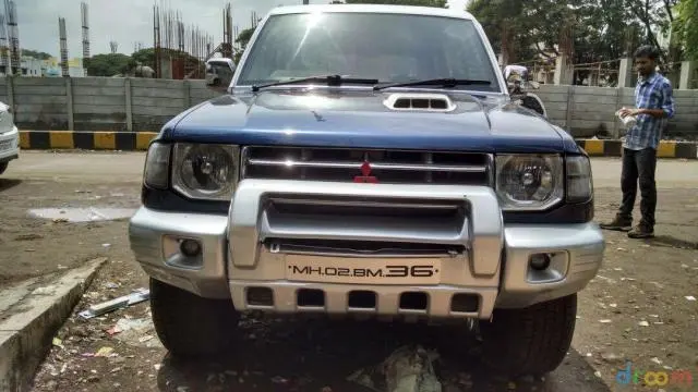 Mitsubishi Pajero SFX 2.8 2009