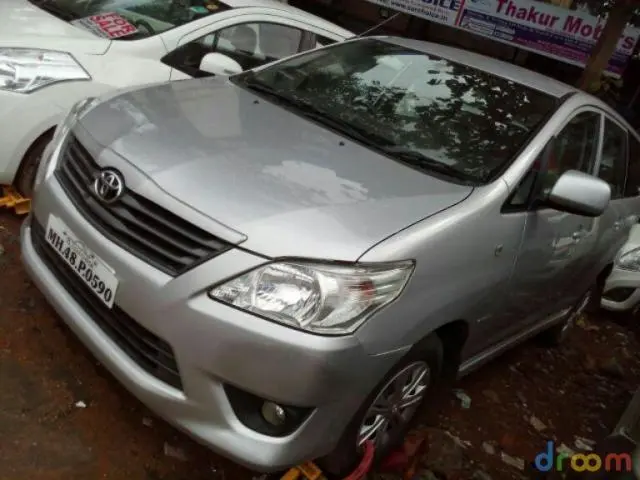 Toyota Innova 2.5 G 7 STR BS IV 2012