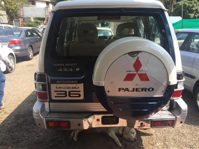 Mitsubishi Pajero SFX 2.8 2009