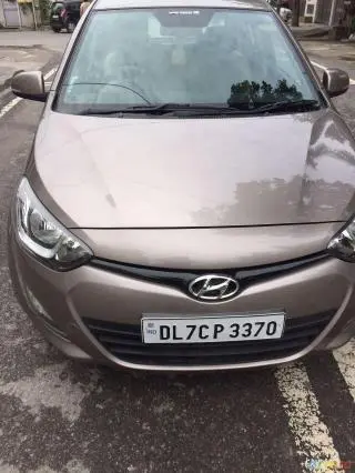Hyundai i20 SPORTZ 2013