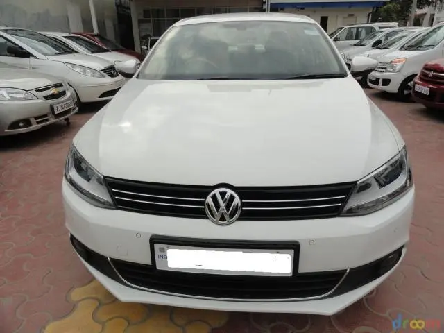 Volkswagen Jetta Highline TDI AT 2013