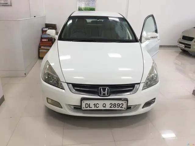 Honda Accord 2.4 AT 2006