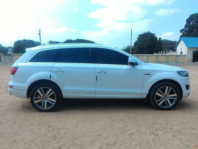 Audi Q7 3.0 TDI PREMIUM 2014