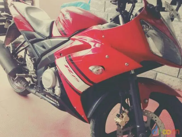 Yamaha YZF-R15 150cc 2011