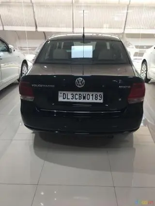 Volkswagen Vento Highline Petrol 2011