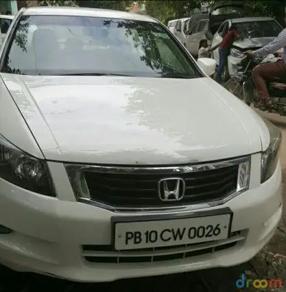 Honda Accord 2.4 AT 2010