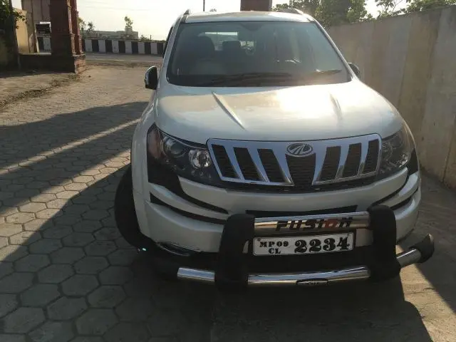 Mahindra XUV500 W8 2012