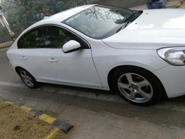 Volvo S60 KINETIC D5 2013