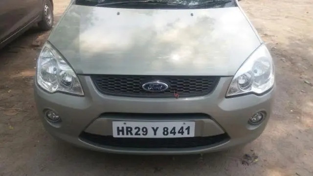 Ford Fiesta Ambiente Petrol 2010