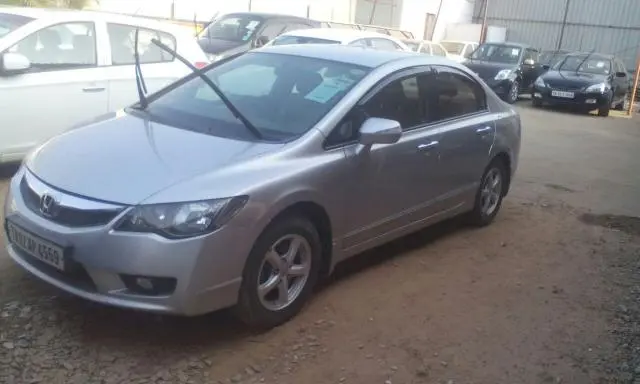 Honda Civic 1.8 AT 2010