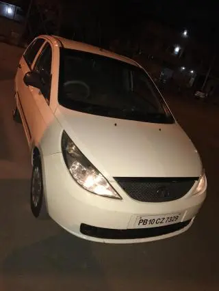 Tata Indica Vista Aqua 1.3 Quadrajet 2010
