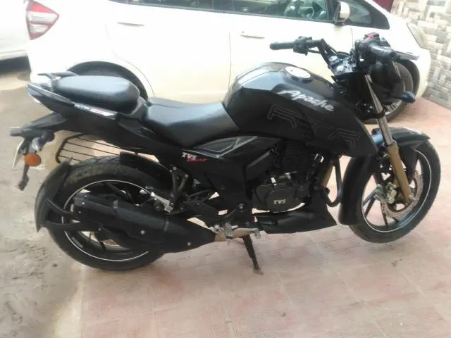 TVS Apache RTR 200 4V 2016