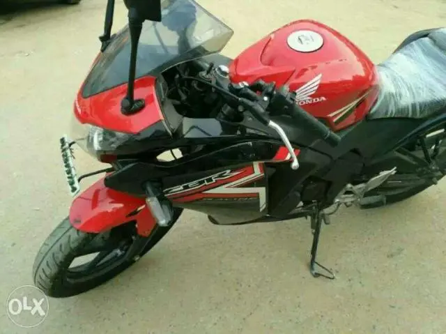 Honda CBR 150R 150cc 2016