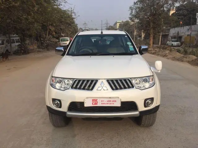 Mitsubishi Pajero Sport 2.5 MT 2013