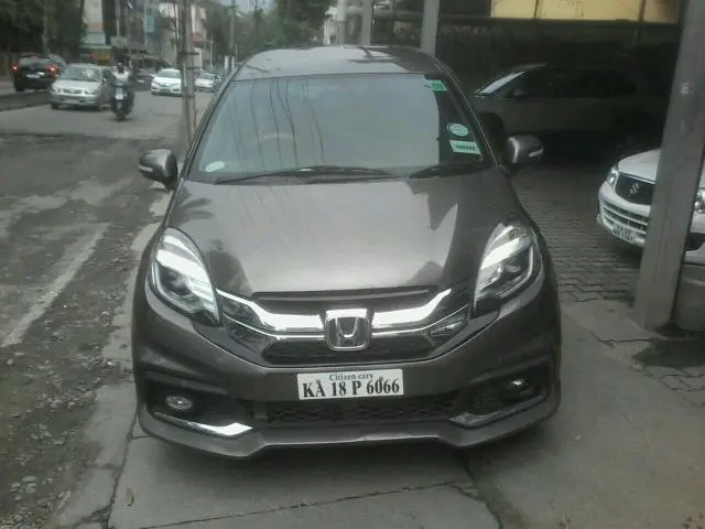 Honda Mobilio RS i-DTEC 2015