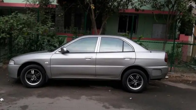 Mitsubishi Lancer LXd 1999
