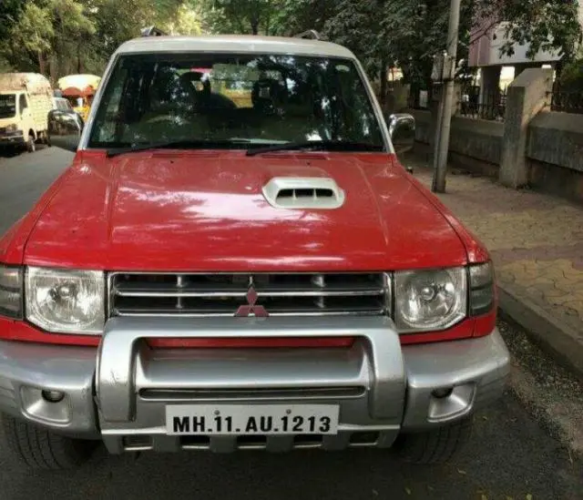 Mitsubishi Pajero SFX 2.8 2010