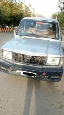 Toyota Qualis FS B1 2004