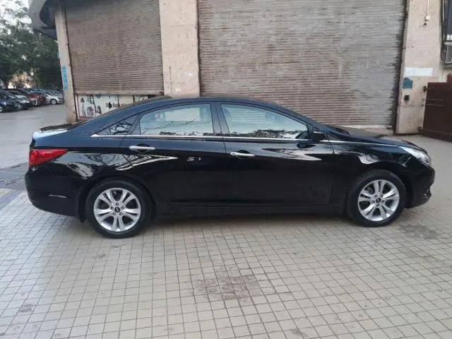Hyundai Sonata 2.4 GDi MT 2012