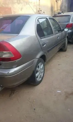 Ford Ikon 1.3 EXI 2003