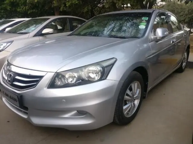 Honda Accord 2.4 Elegance MT 2011