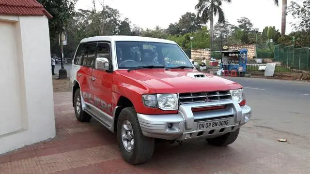 Mitsubishi Pajero SFX 2.8 2010