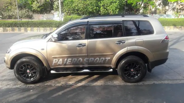 Mitsubishi Pajero Sport 2.5 AT 2016