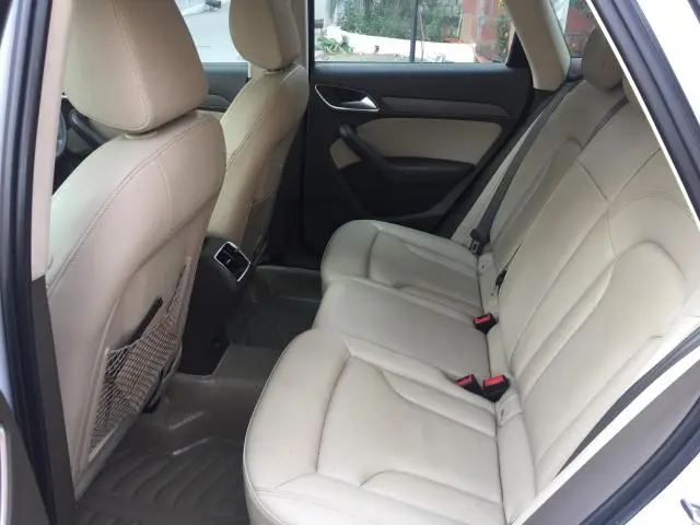 Audi Q3 2.0 TDI 177 HP Premium Edn. + Panoramic Sunroof 2014