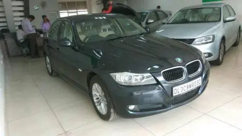 BMW 3 Series 320d 2010