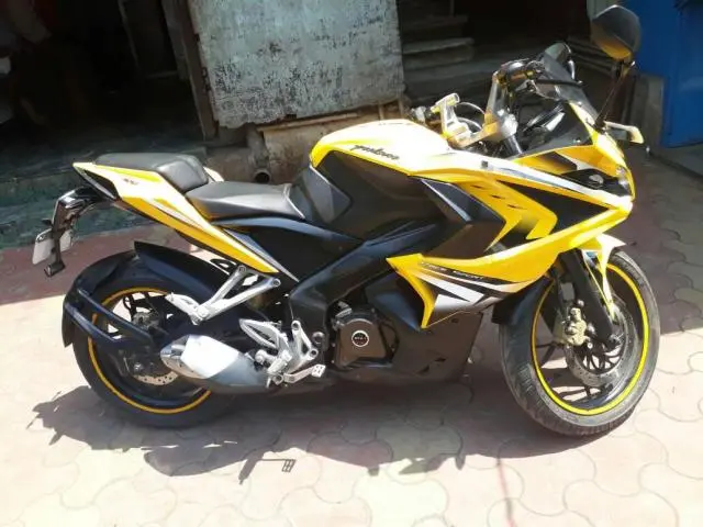 Bajaj Pulsar RS200 2014