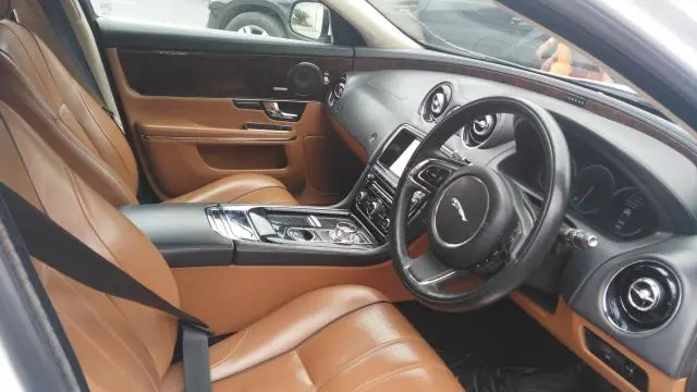 Jaguar XJ 3.0L Premium Luxury 2011