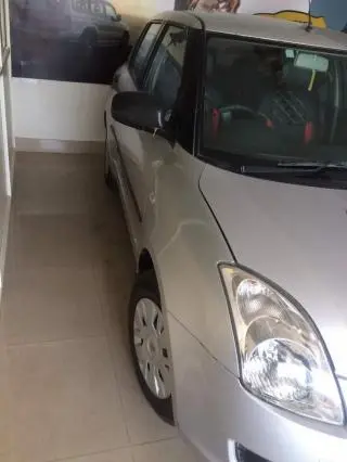 Maruti Suzuki Swift VXi 2011