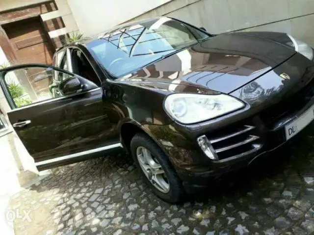 Porsche Cayenne S 2011