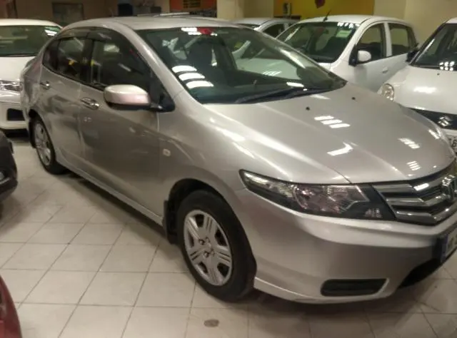 Honda City 1.5 V MT 2012