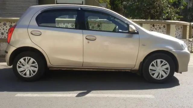 Toyota Etios Liva G 2014