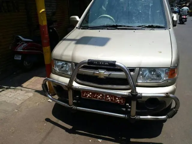 Chevrolet Tavera LS 2013