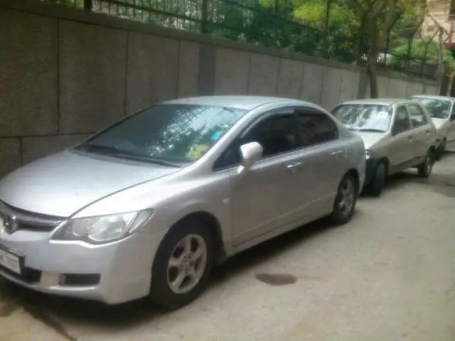 Honda Civic 1.8 I-VTEC 2006