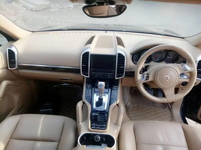 Porsche Cayenne S Diesel 2011