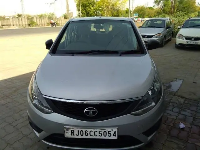 Tata Bolt XE Petrol 2016